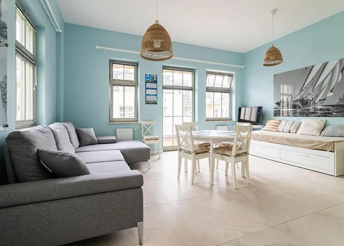 Victus Cozy Apartment With Parking By Noclegi Renters
